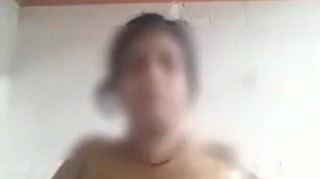 Hot desi bhabhi bathing nd fingering selfie clip leaked