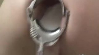 Xxl anal speculum gape and fisting